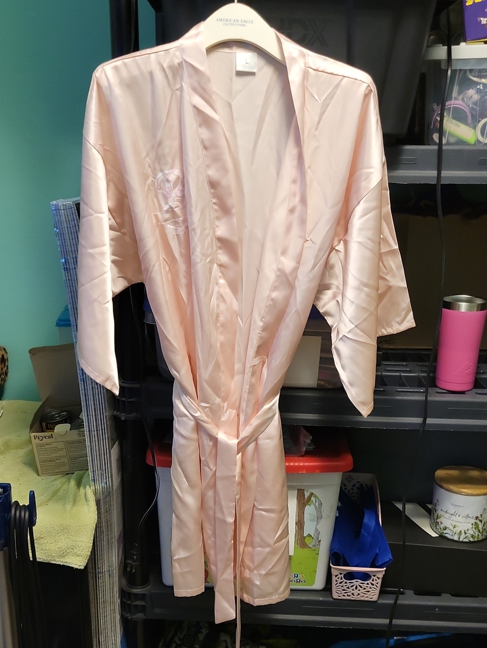 Source Unknown Pale Pink Satin Kimono Robe